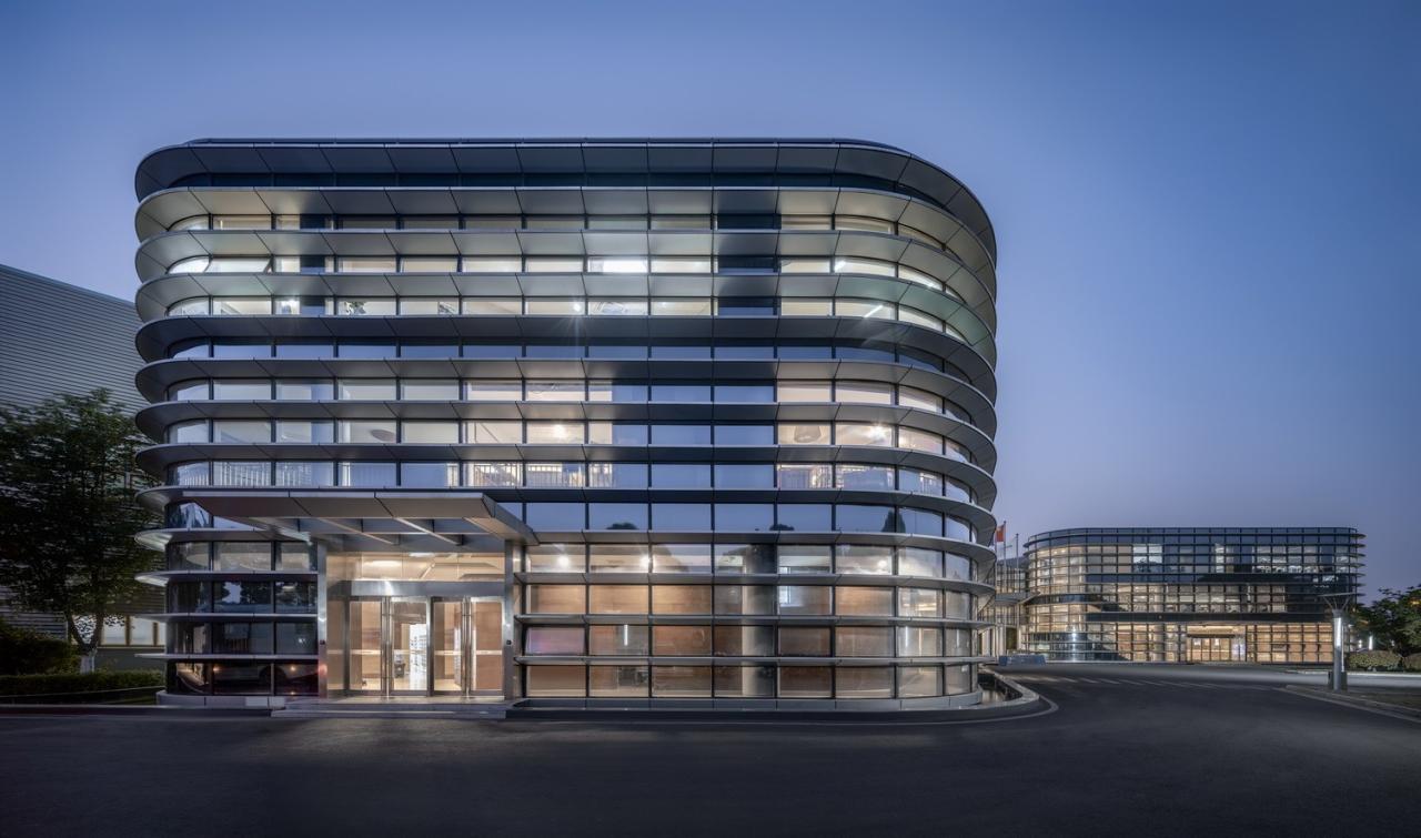 BIM建筑|苏南民营企业发展的建筑样本：航亚科技总部办公楼 / 米丈建筑