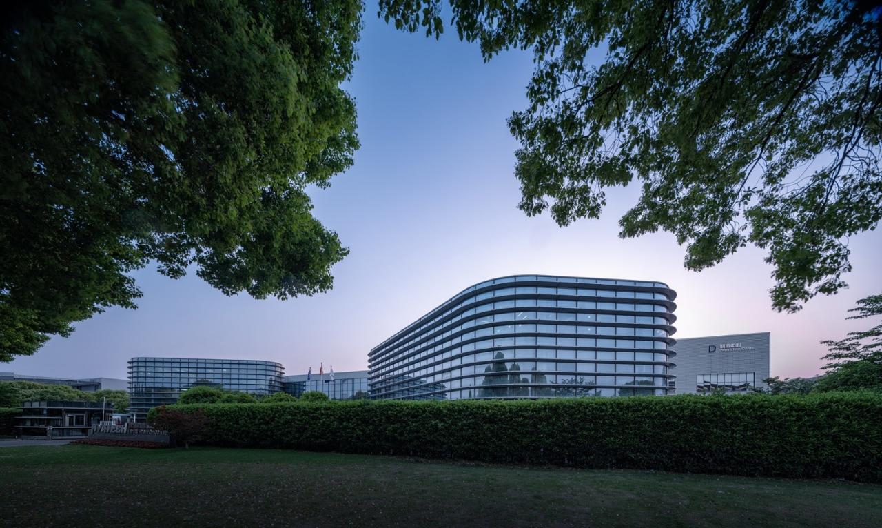 BIM建筑|苏南民营企业发展的建筑样本：航亚科技总部办公楼 / 米丈建筑