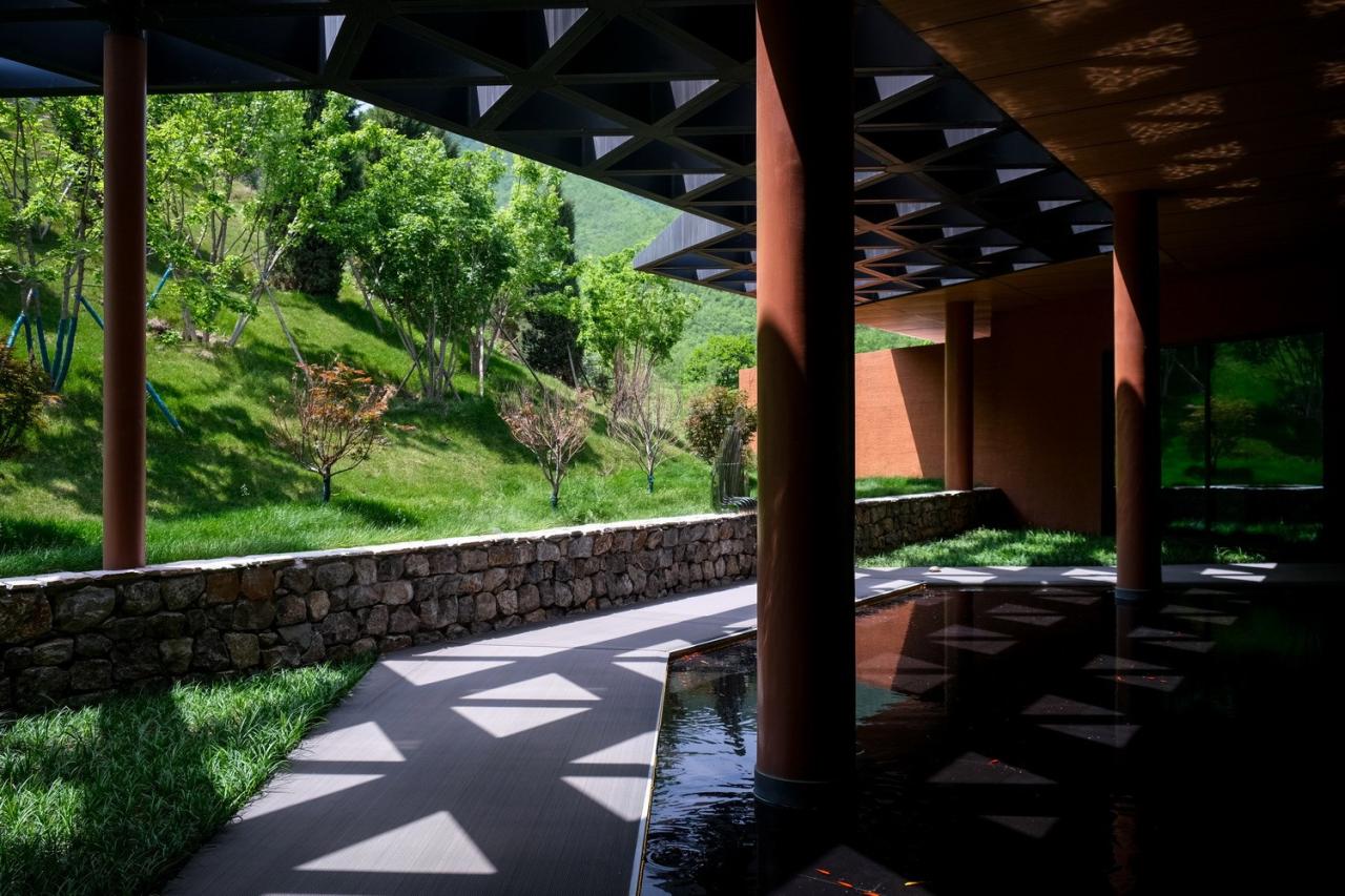 BIM建筑|化作天上的星星, 静美的灵魂栖息地：石家庄安德生命纪念公园·云镜 / 小隐建筑