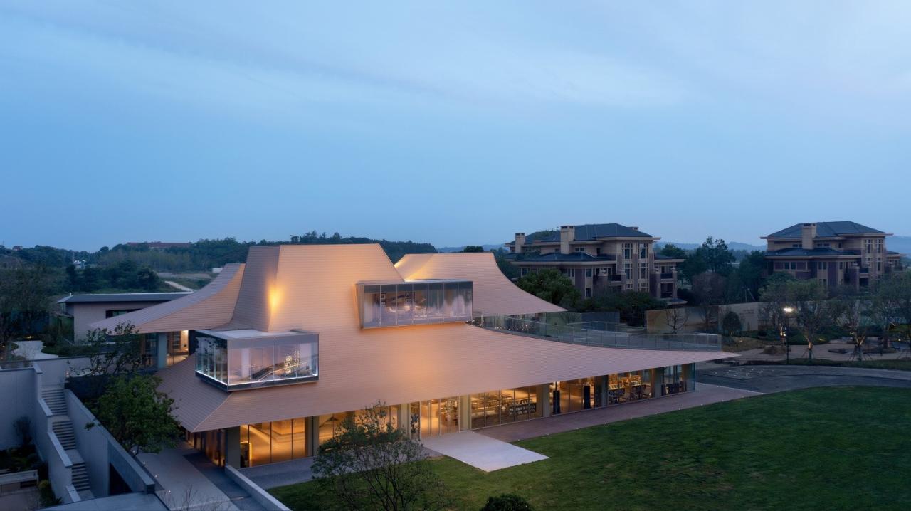 BIM建筑|光的中庭：泊心域社区邻里中心 / 孟凡浩-line+建筑事务所