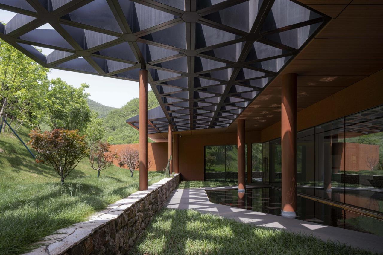 BIM建筑|化作天上的星星, 静美的灵魂栖息地：石家庄安德生命纪念公园·云镜 / 小隐建筑