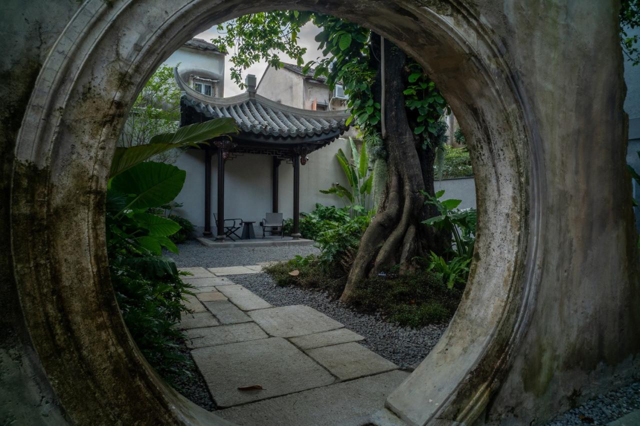 BIM建筑|潮州有熊酒店 / 以靠建筑