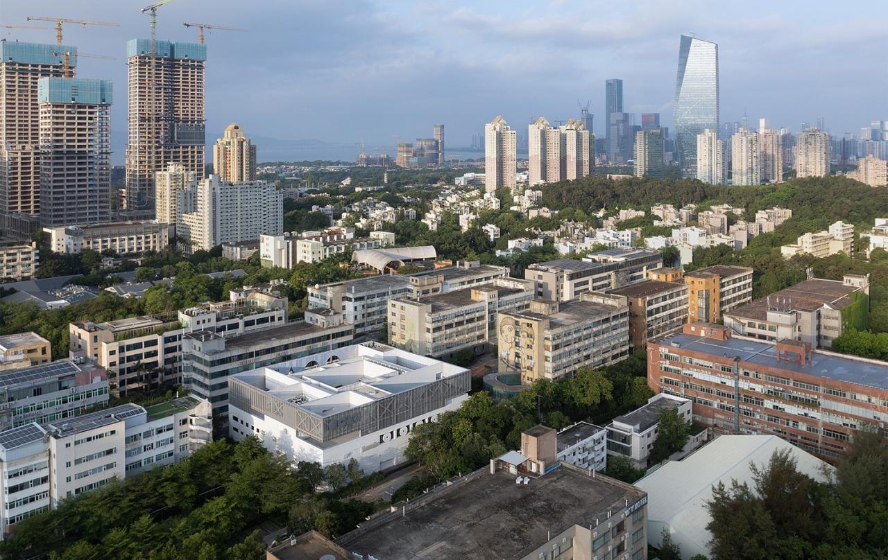 BIM建筑|掀开“白盒子”的美术馆：OCT当代艺术中心-B10馆 / URBANUS都市实践