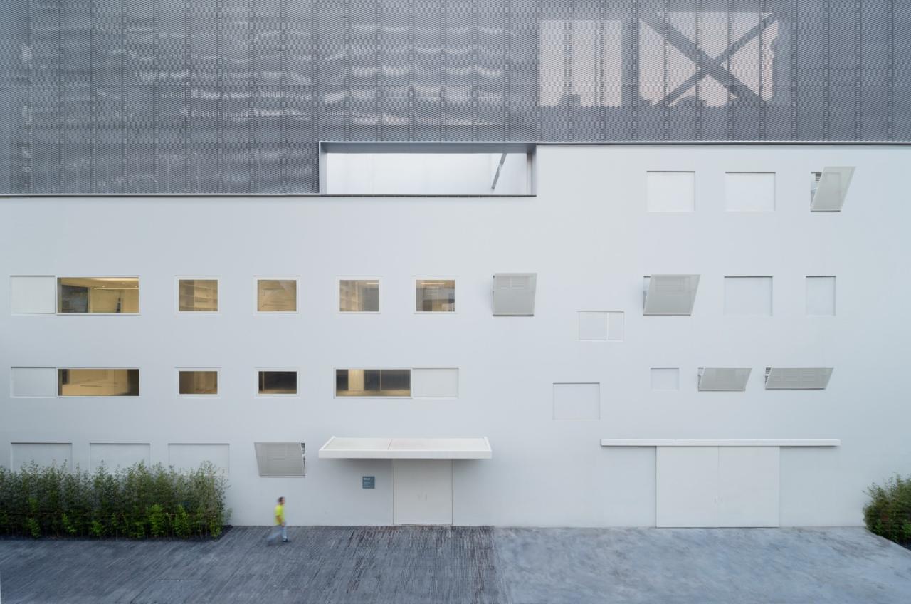 BIM建筑|掀开“白盒子”的美术馆：OCT当代艺术中心-B10馆 / URBANUS都市实践