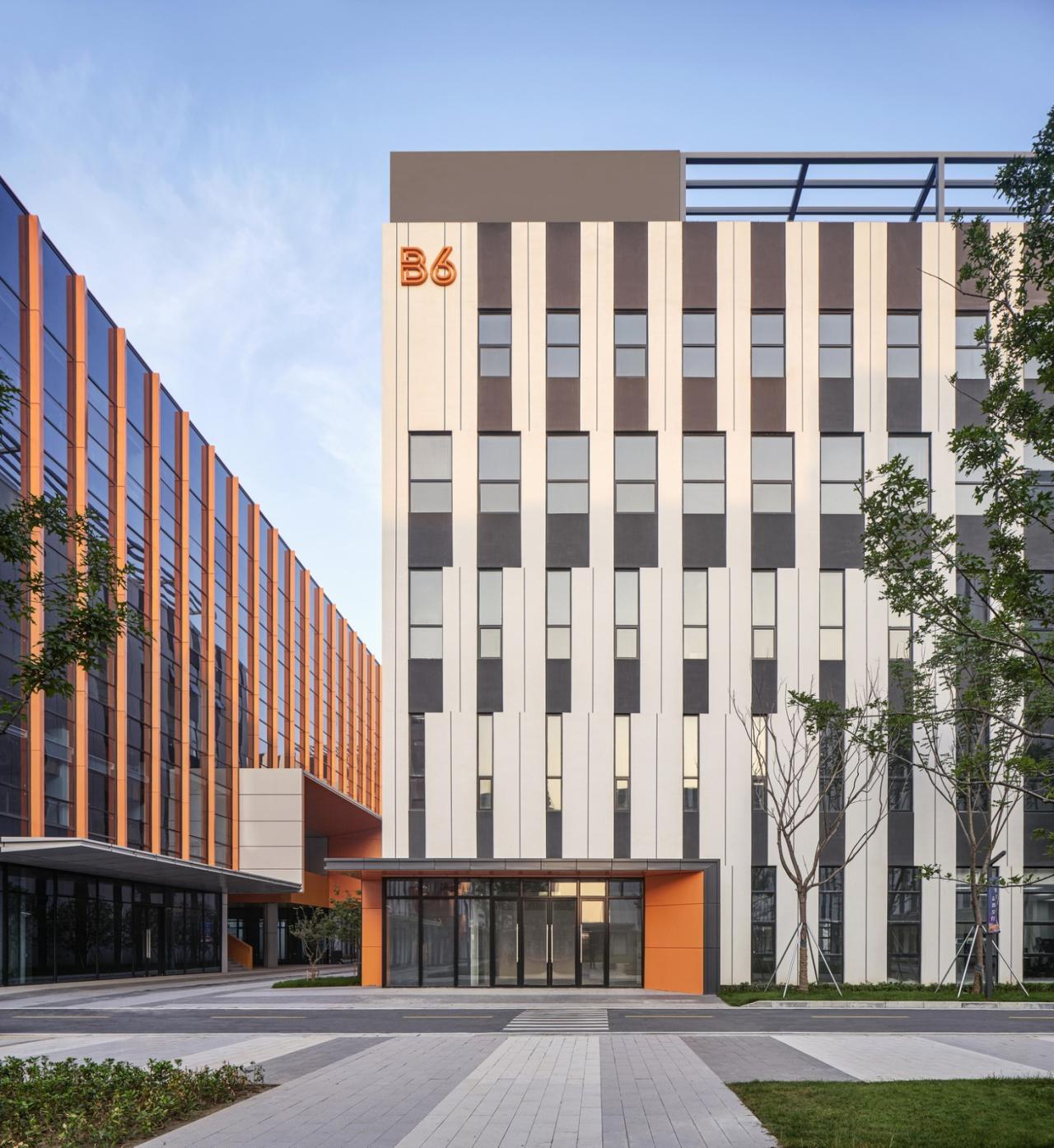 BIM建筑|跳动的色彩×微笑的曲线，园区建筑注入活力与情感：苏州新扬产业园 / FTA