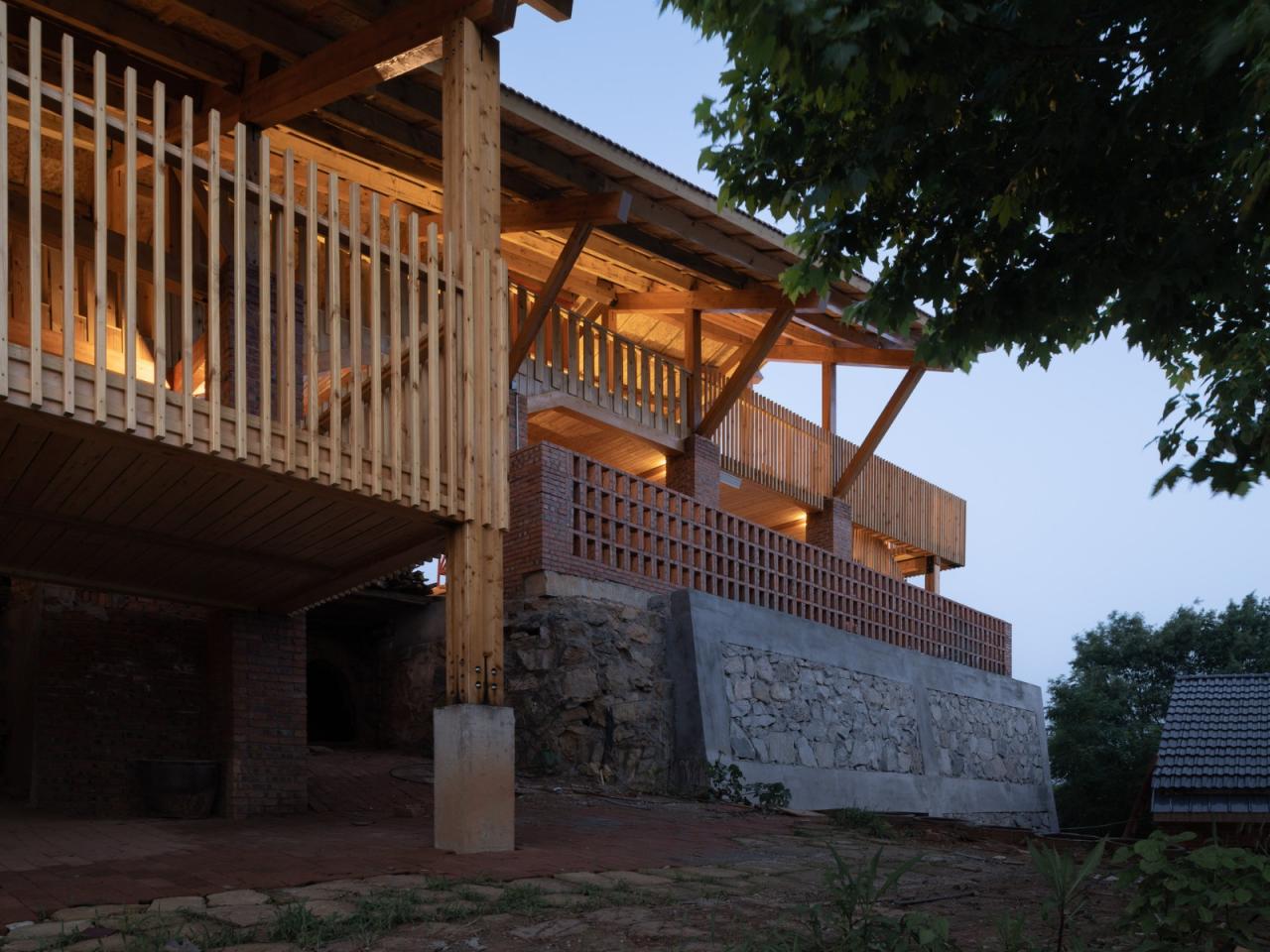 BIM建筑|安徽潜山痘姆龙窑及非遗客厅 / 灰空间建筑事务所