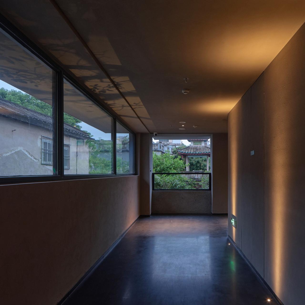 BIM建筑|潮州有熊酒店 / 以靠建筑