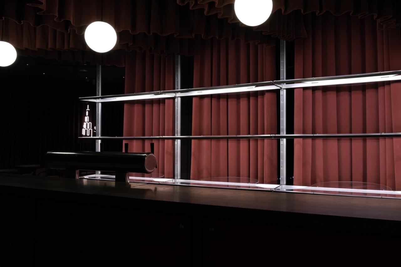 BIM建筑|微醺的夜上海: 一个剧场与酒吧的空间集合体 / 无定设计