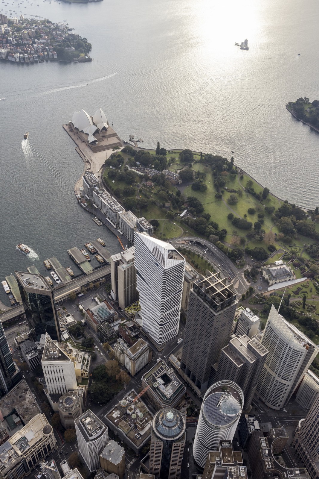 BIM建筑|首个塔楼改造 Quay Quarter，‘嫁接’新楼板 / 3XN