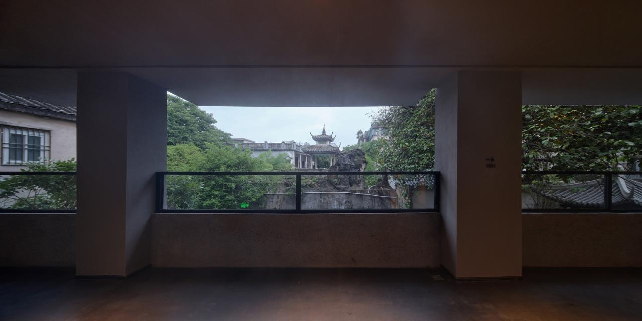 BIM建筑|潮州有熊酒店 / 以靠建筑