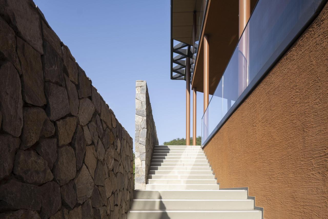 BIM建筑|化作天上的星星, 静美的灵魂栖息地：石家庄安德生命纪念公园·云镜 / 小隐建筑