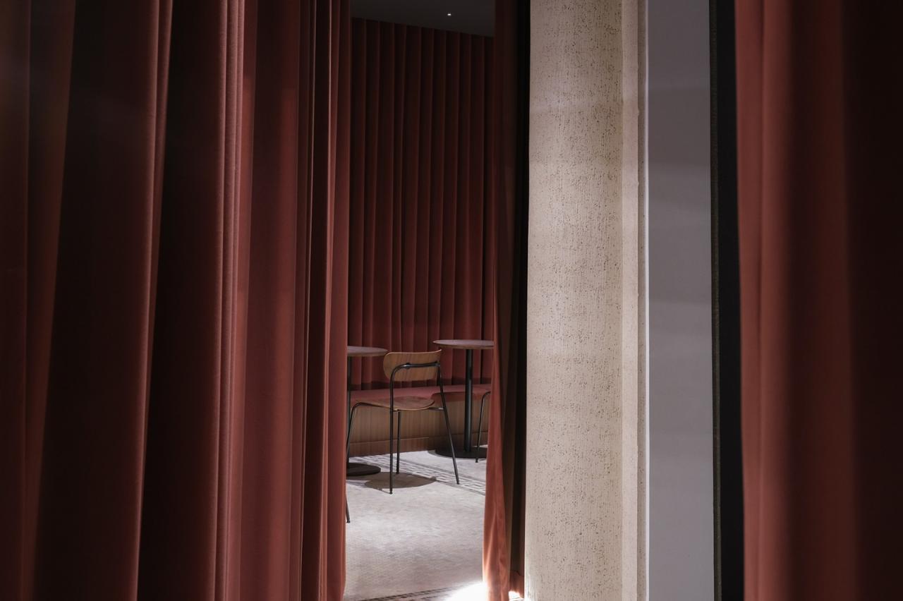 BIM建筑|微醺的夜上海: 一个剧场与酒吧的空间集合体 / 无定设计