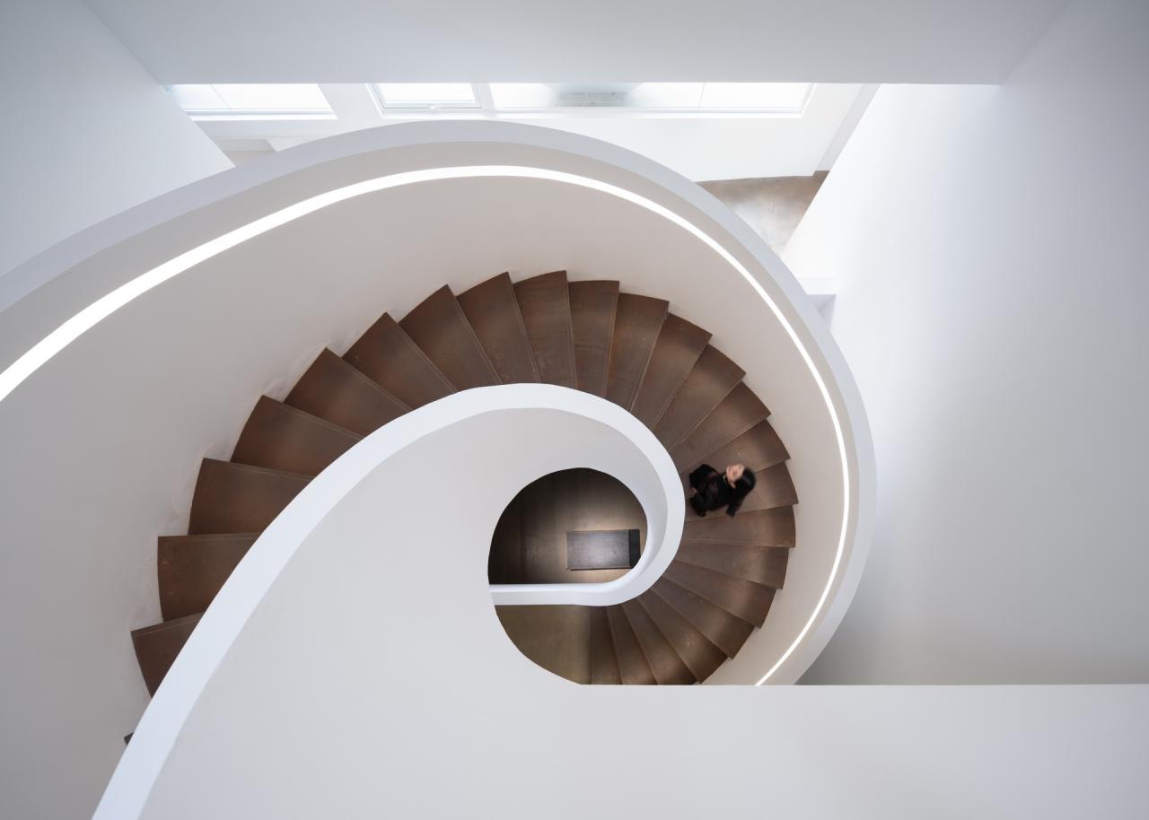 BIM建筑|掀开“白盒子”的美术馆：OCT当代艺术中心-B10馆 / URBANUS都市实践