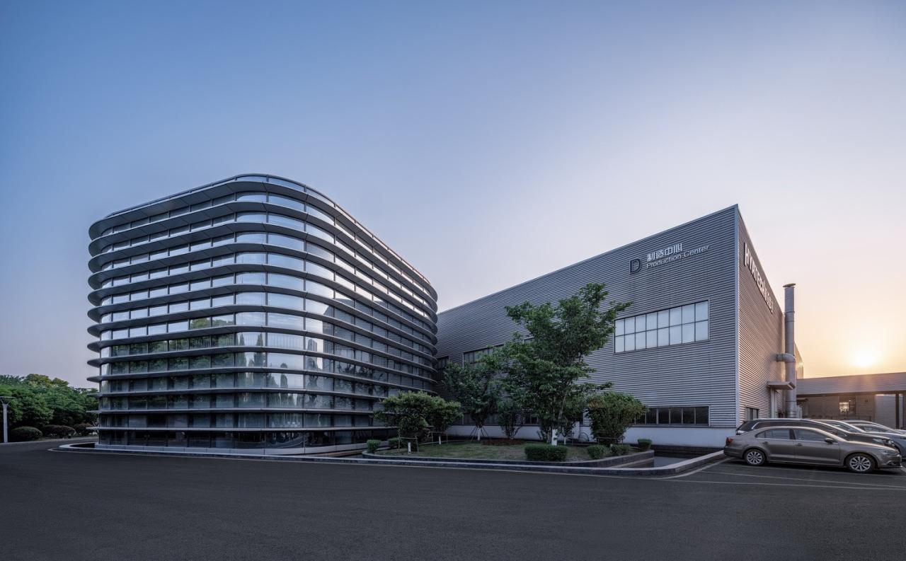 BIM建筑|苏南民营企业发展的建筑样本：航亚科技总部办公楼 / 米丈建筑