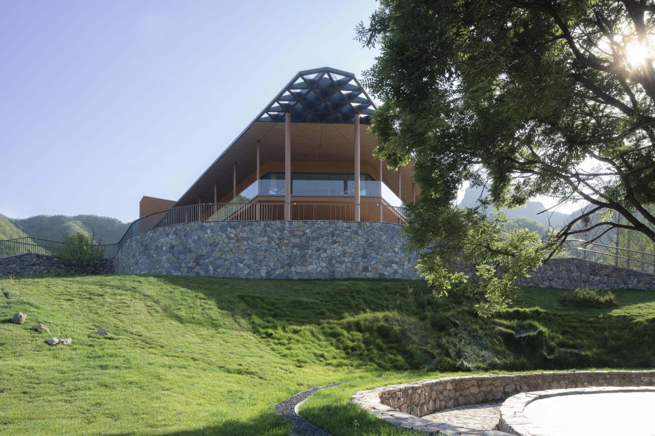 BIM建筑|化作天上的星星, 静美的灵魂栖息地：石家庄安德生命纪念公园·云镜 / 小隐建筑