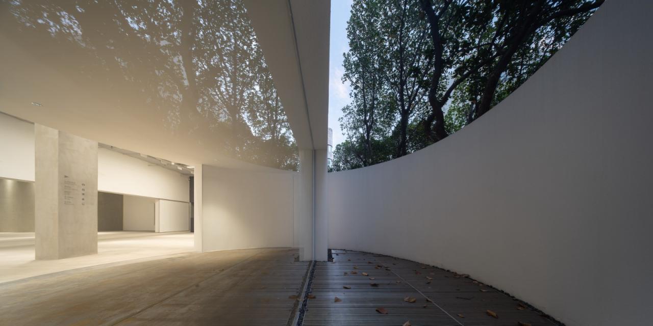 BIM建筑|掀开“白盒子”的美术馆：OCT当代艺术中心-B10馆 / URBANUS都市实践