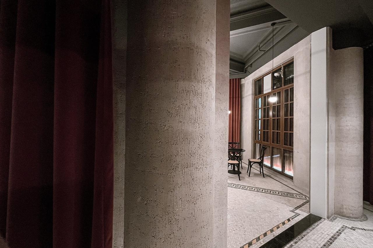 BIM建筑|微醺的夜上海: 一个剧场与酒吧的空间集合体 / 无定设计