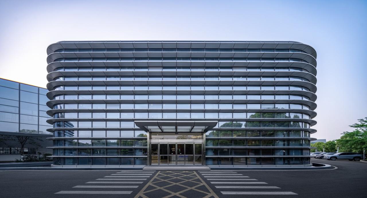 BIM建筑|苏南民营企业发展的建筑样本：航亚科技总部办公楼 / 米丈建筑