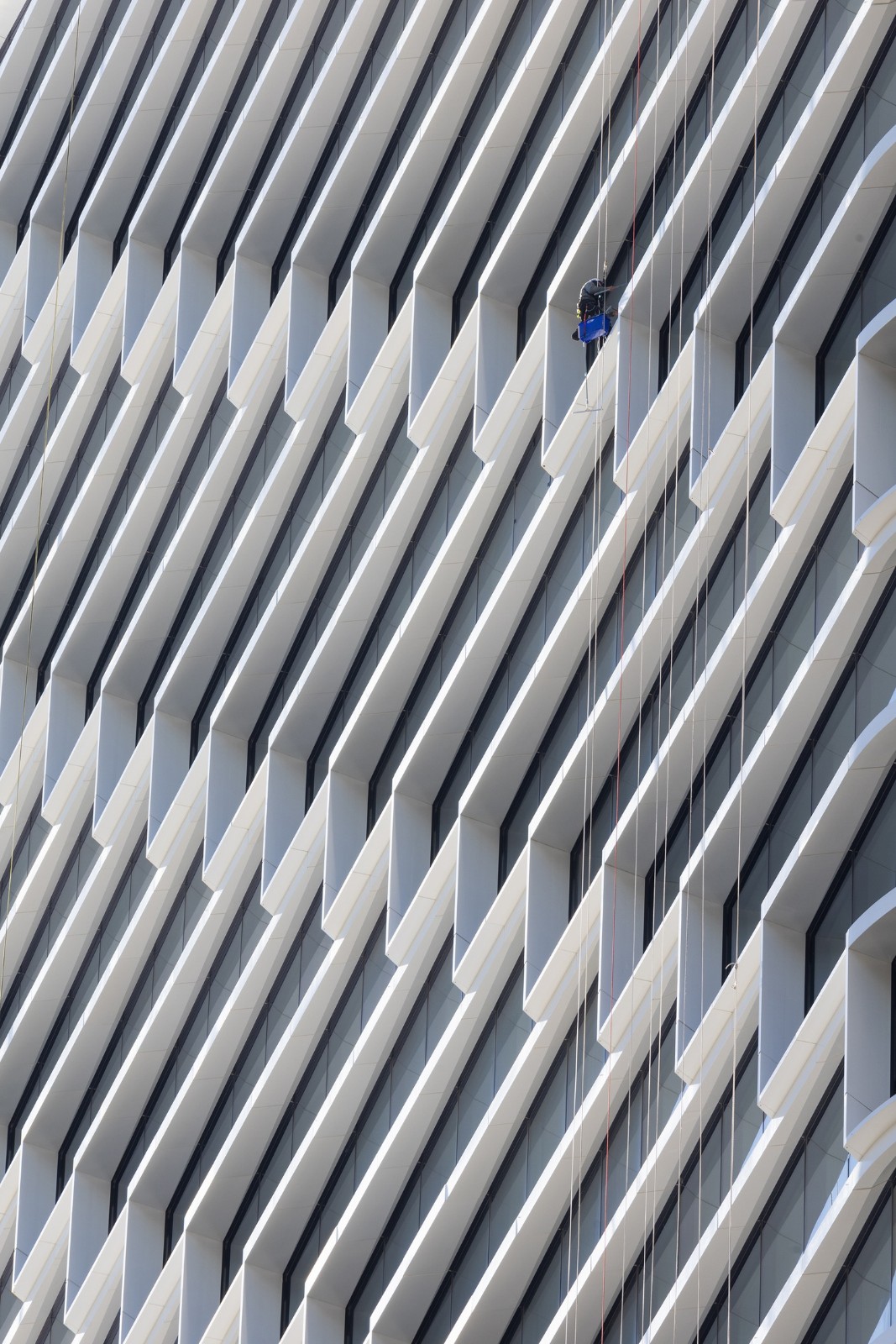 BIM建筑|首个塔楼改造 Quay Quarter，‘嫁接’新楼板 / 3XN