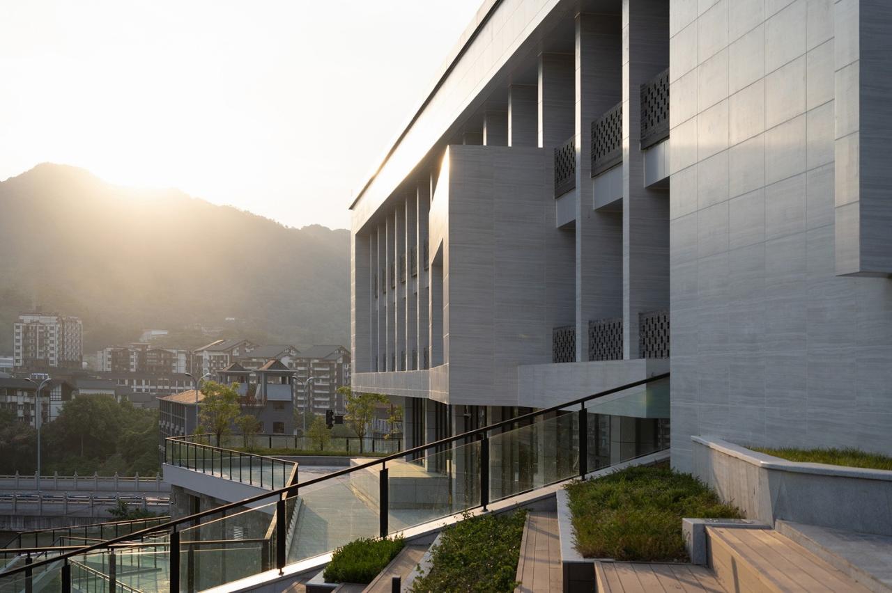 BIM建筑|磁器口服务中心 / 重庆悦集建筑设计