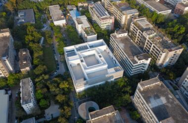 BIM建筑|掀开“白盒子”的美术馆：OCT当代艺术中心-B10馆 / URBANUS都市实践-BIM建筑网