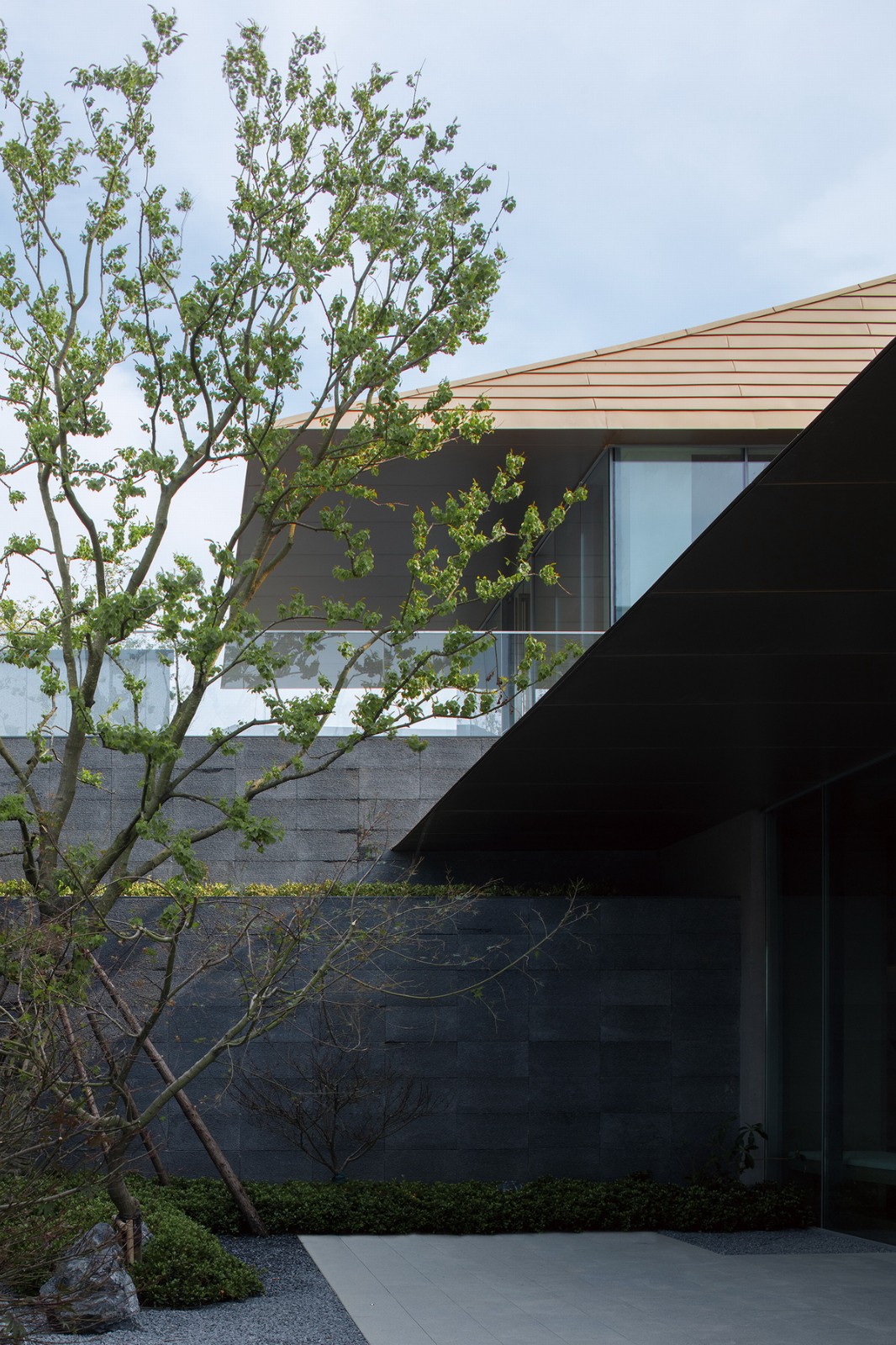 BIM建筑|光的中庭：泊心域社区邻里中心 / 孟凡浩-line+建筑事务所