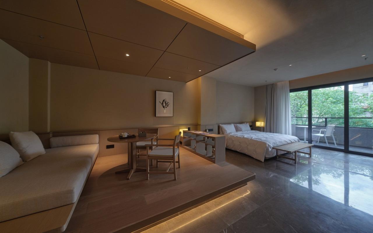 BIM建筑|潮州有熊酒店 / 以靠建筑