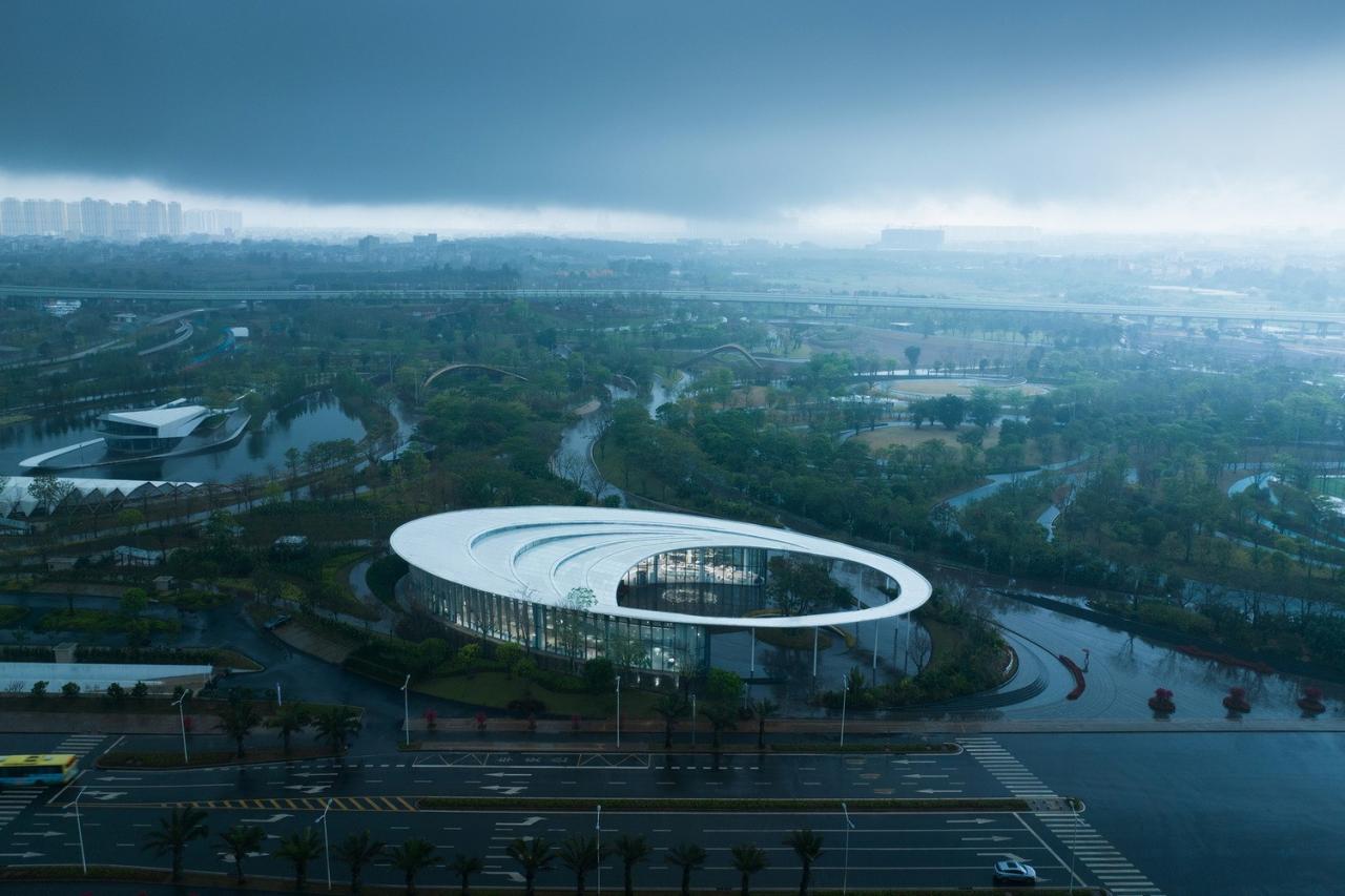 BIM建筑|海口西秀公园游客中心 / 慕达建筑