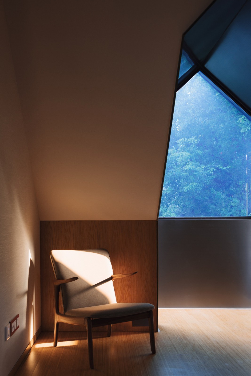 BIM建筑|微光之宅 / Wutopia Lab