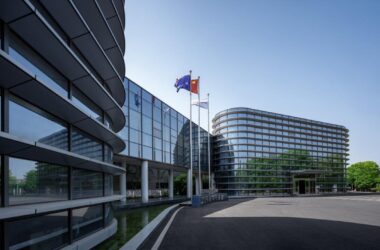 BIM建筑|苏南民营企业发展的建筑样本：航亚科技总部办公楼 / 米丈建筑-BIM建筑网