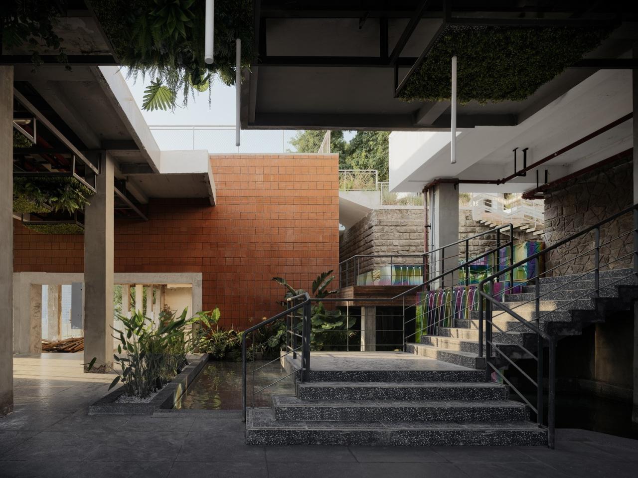 BIM建筑|东村城市天台 / 未见筑设计事务所