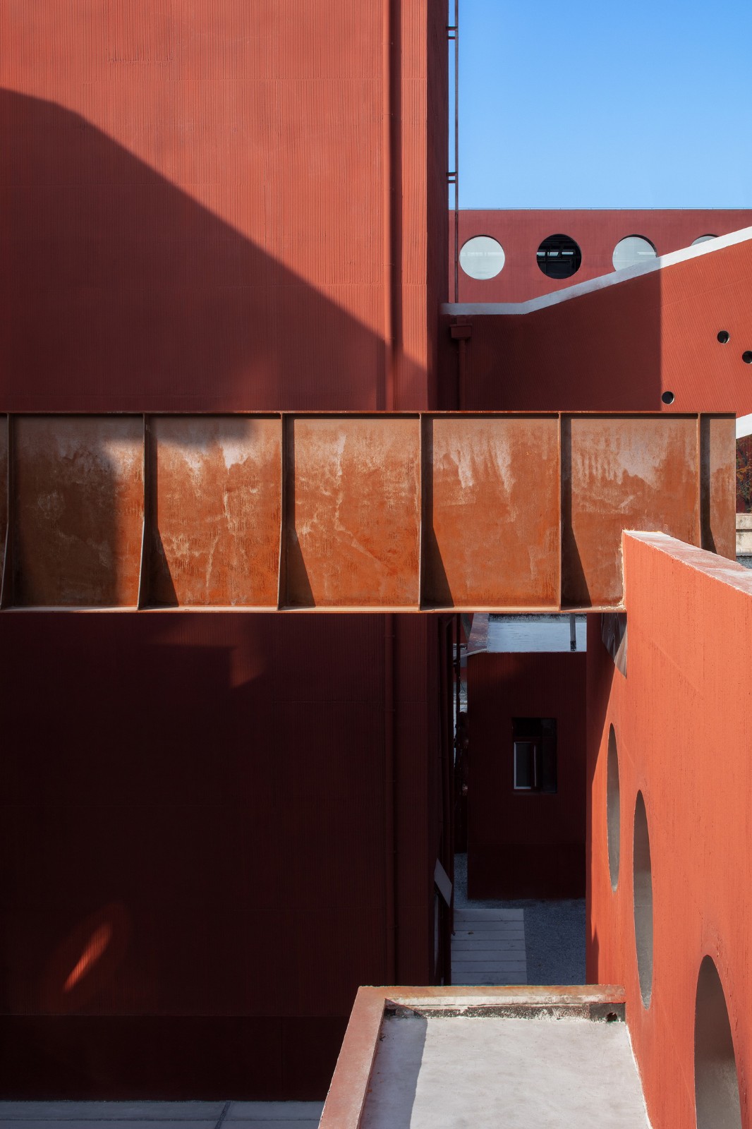 BIM建筑|南小营供热厂改造，越界锦荟园 / 原地建筑