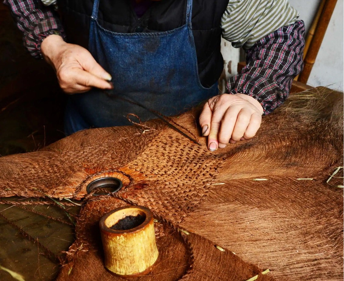 BIM建筑|面朝花海的棕厕 / 在行建筑
