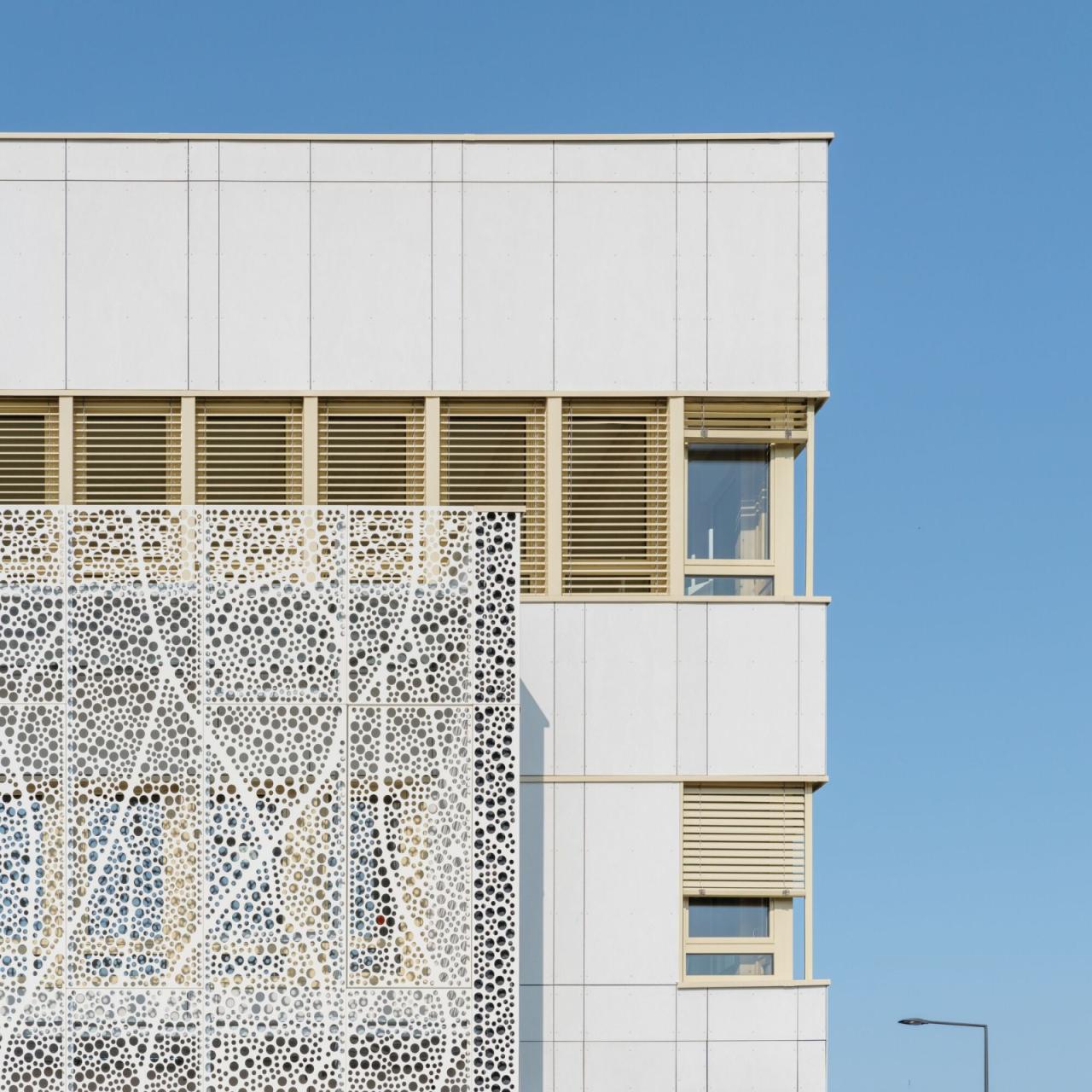 BIM建筑|瓦伦顿 Samuel-Paty 中学 / Archipente