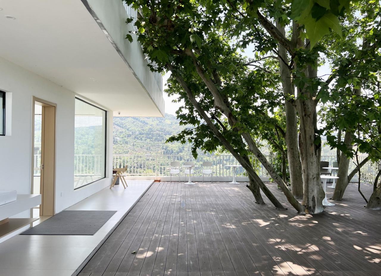 BIM建筑|云台阅野：漂浮在茶田上的民宿 / 岩川建筑设计