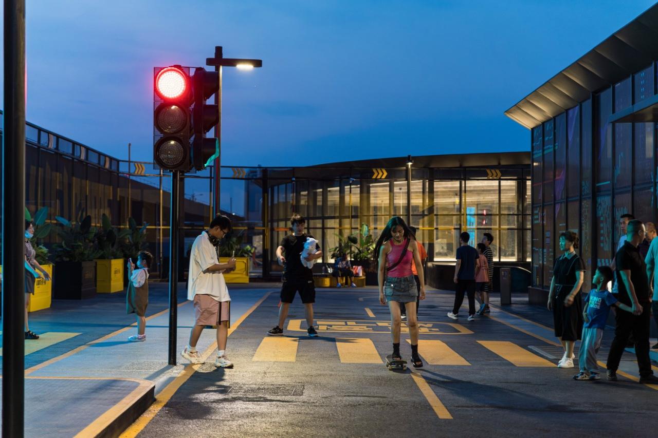 BIM建筑|天空过客——天津中海环宇城天台滑板公园 / DAGA大观建筑