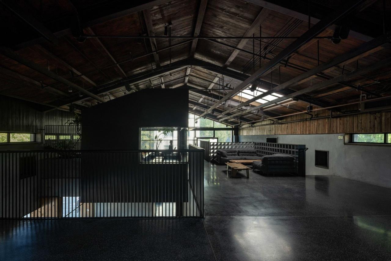 BIM建筑|虚怀若谷，犹如半仓：半仓，上海 / 本哲建筑