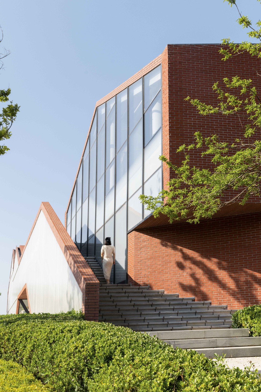 BIM建筑|雕琢乡村璞玉，静待尘尽光生：乡村振兴示范区项目展示中心 / 邹迎晞-袈蓝建筑