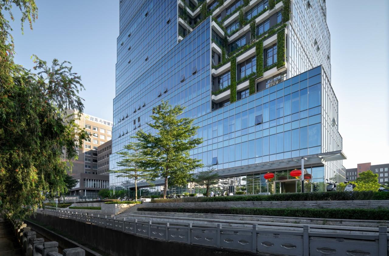 BIM建筑|深圳招商局光明科技园 / 梵朴设计