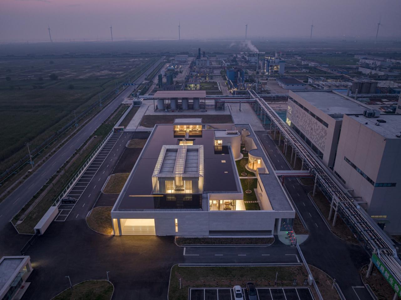 BIM建筑|蓝晶微生物 Bluepha BioFAB / 行之建筑