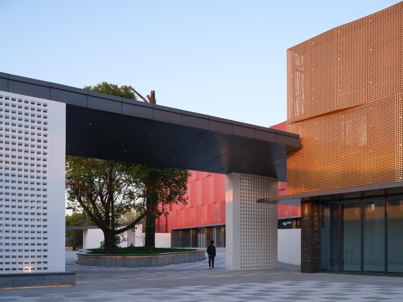 BIM建筑|桐乡市红色文化教育中心 / 清上造社