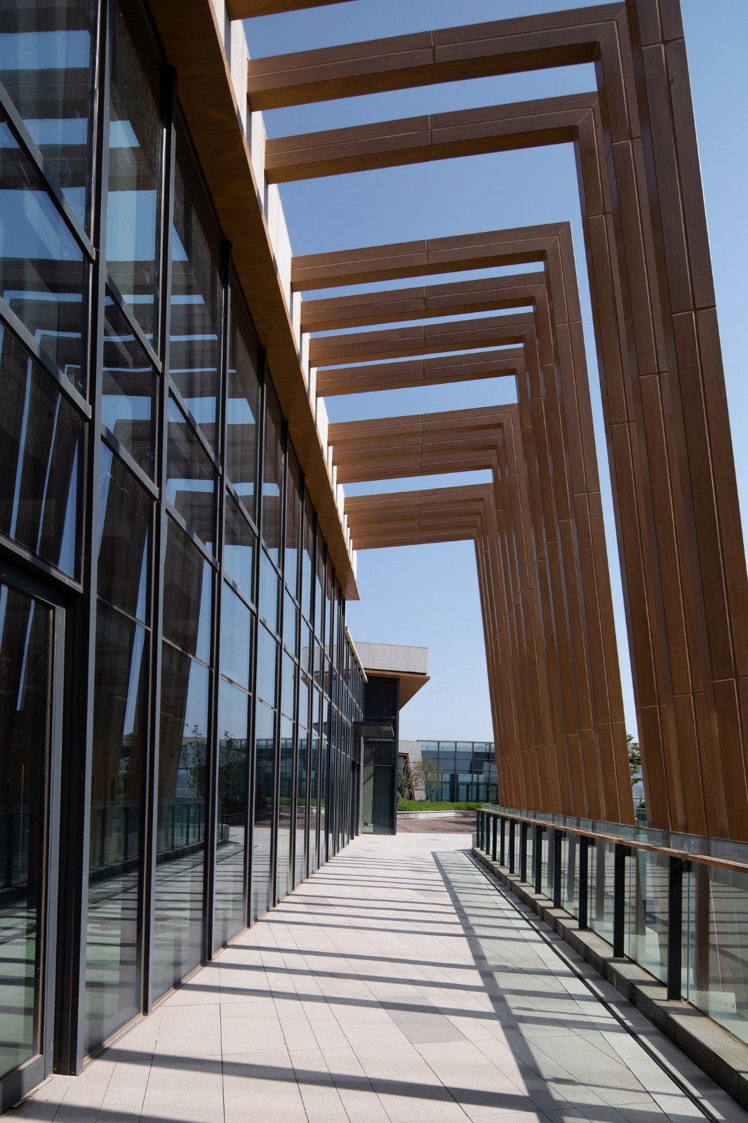 BIM建筑|山之谷：郑州·深业健康城 / 柏涛建筑