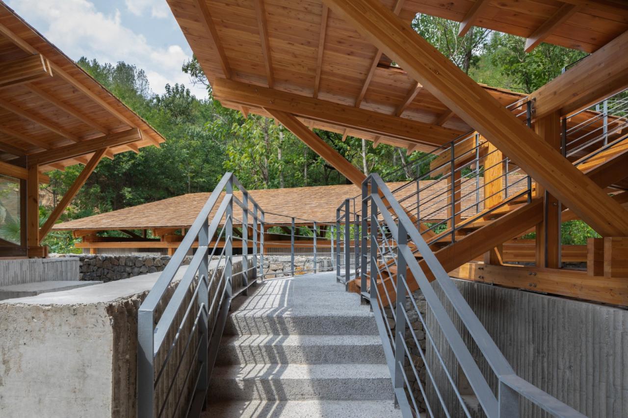 BIM建筑|留坝瓦窑沟多功能服务中心 / 尌林建筑设计事务所