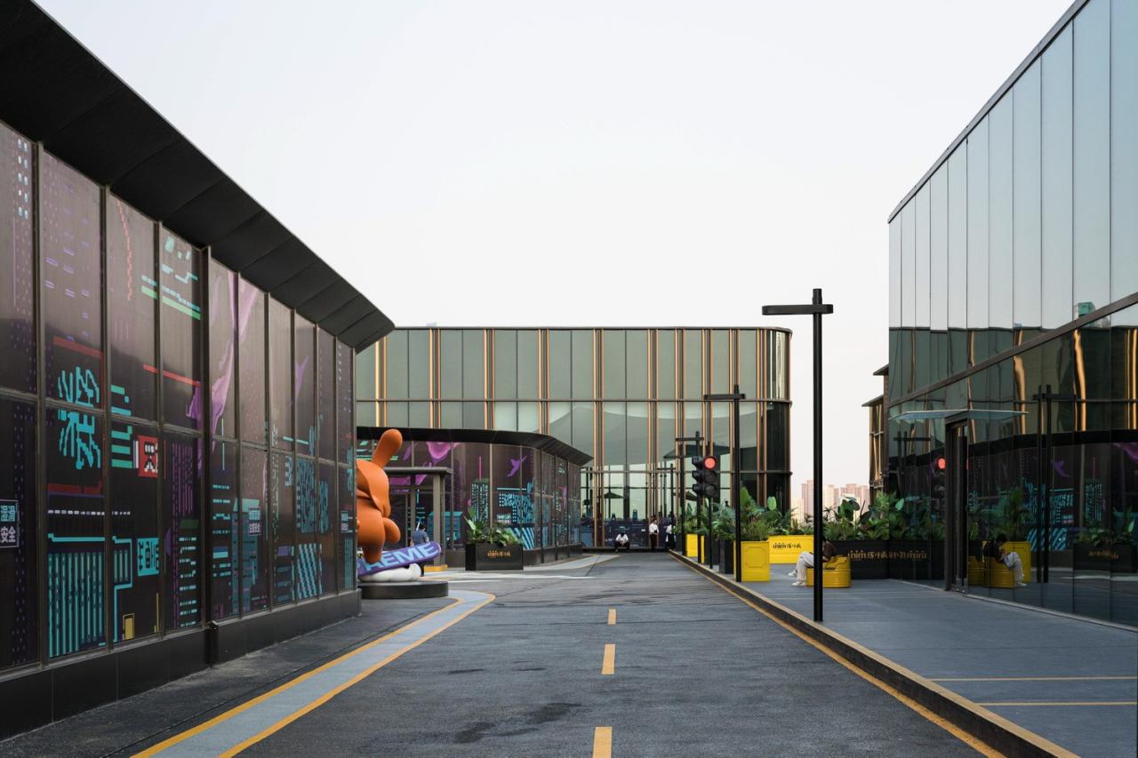 BIM建筑|天空过客——天津中海环宇城天台滑板公园 / DAGA大观建筑