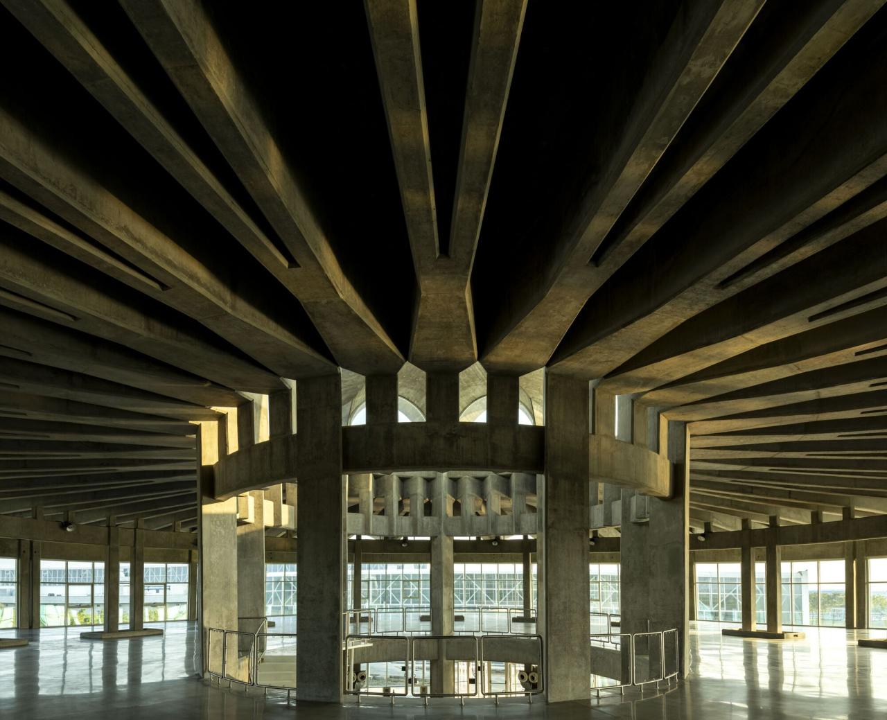 BIM建筑|秩序城堡，Sanand 工厂 / Studio Saar