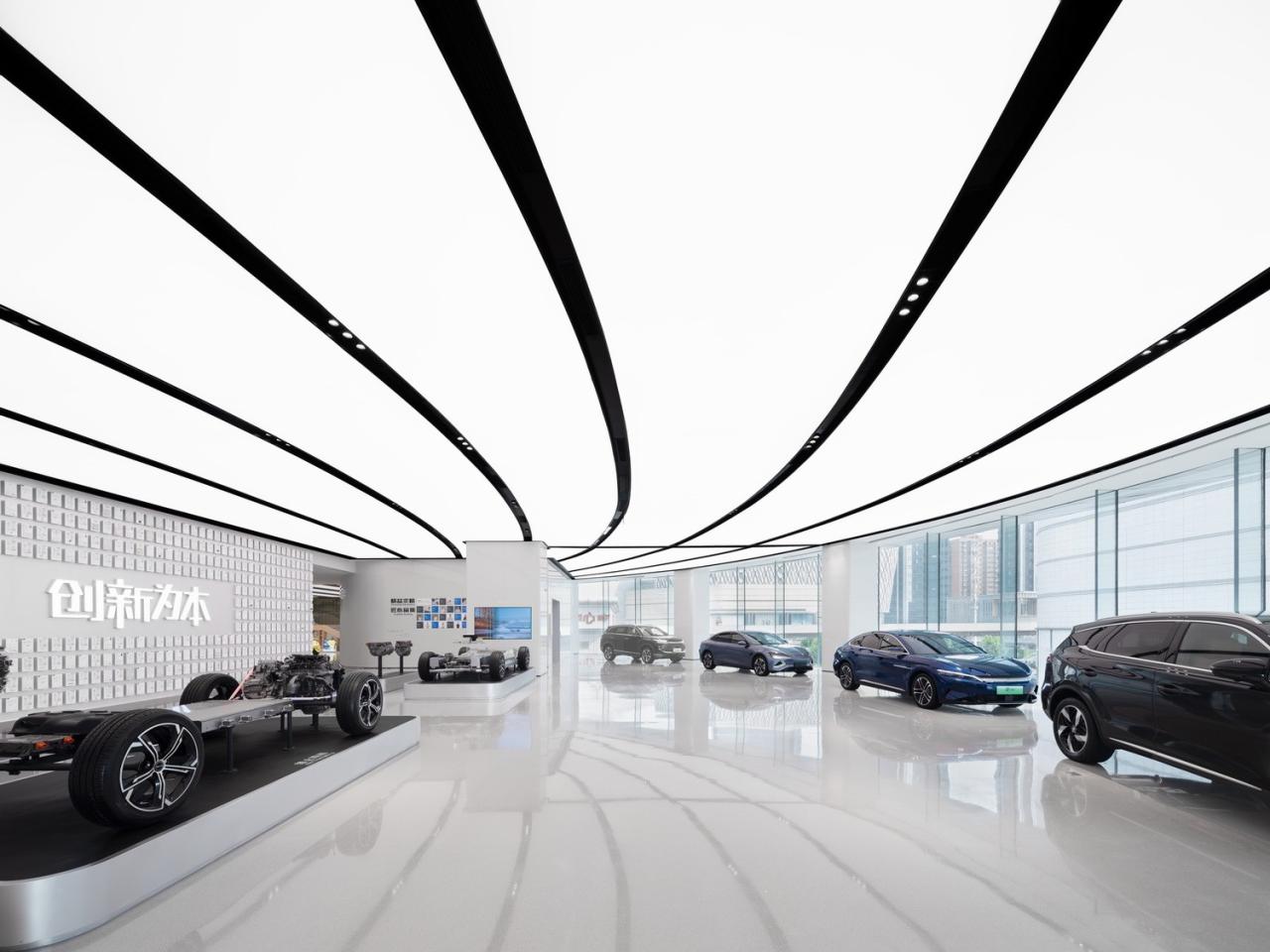 BIM建筑|启迪未来 江城地标：武汉比亚迪品牌体验中心 / 成执设计