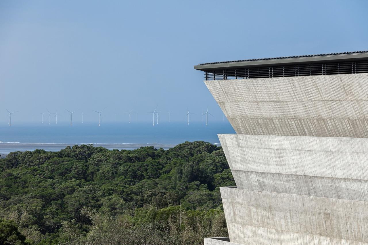 BIM建筑|山中骨灰安置所 / Behet Bondzio Lin Architekten