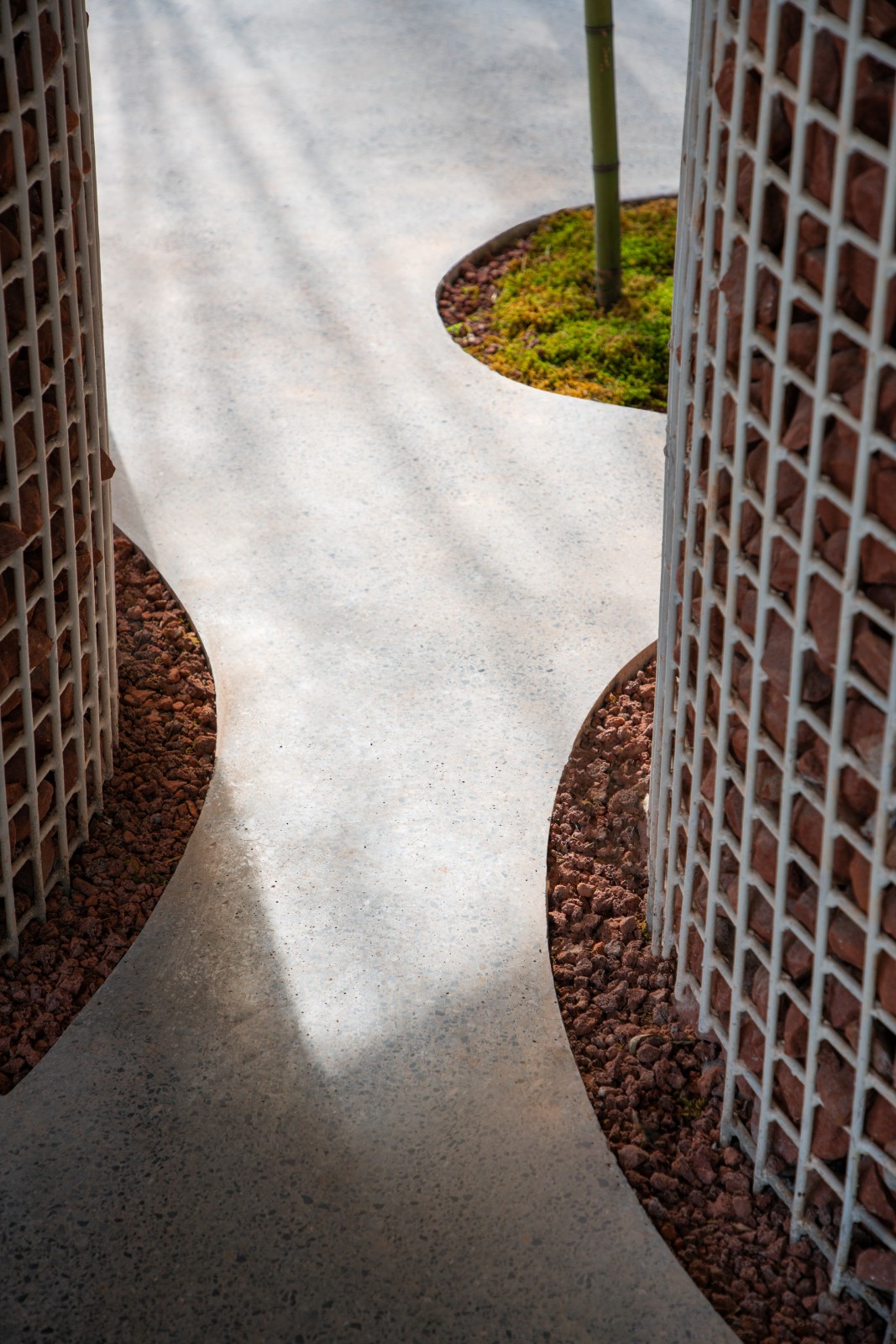 BIM建筑|竹影摇曳的无性别公共卫生间：安石卷厕 / 在行建筑