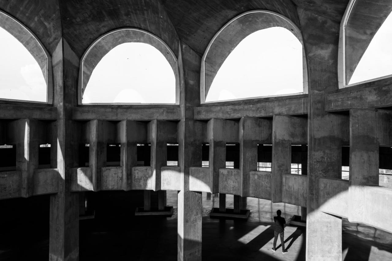 BIM建筑|秩序城堡，Sanand 工厂 / Studio Saar