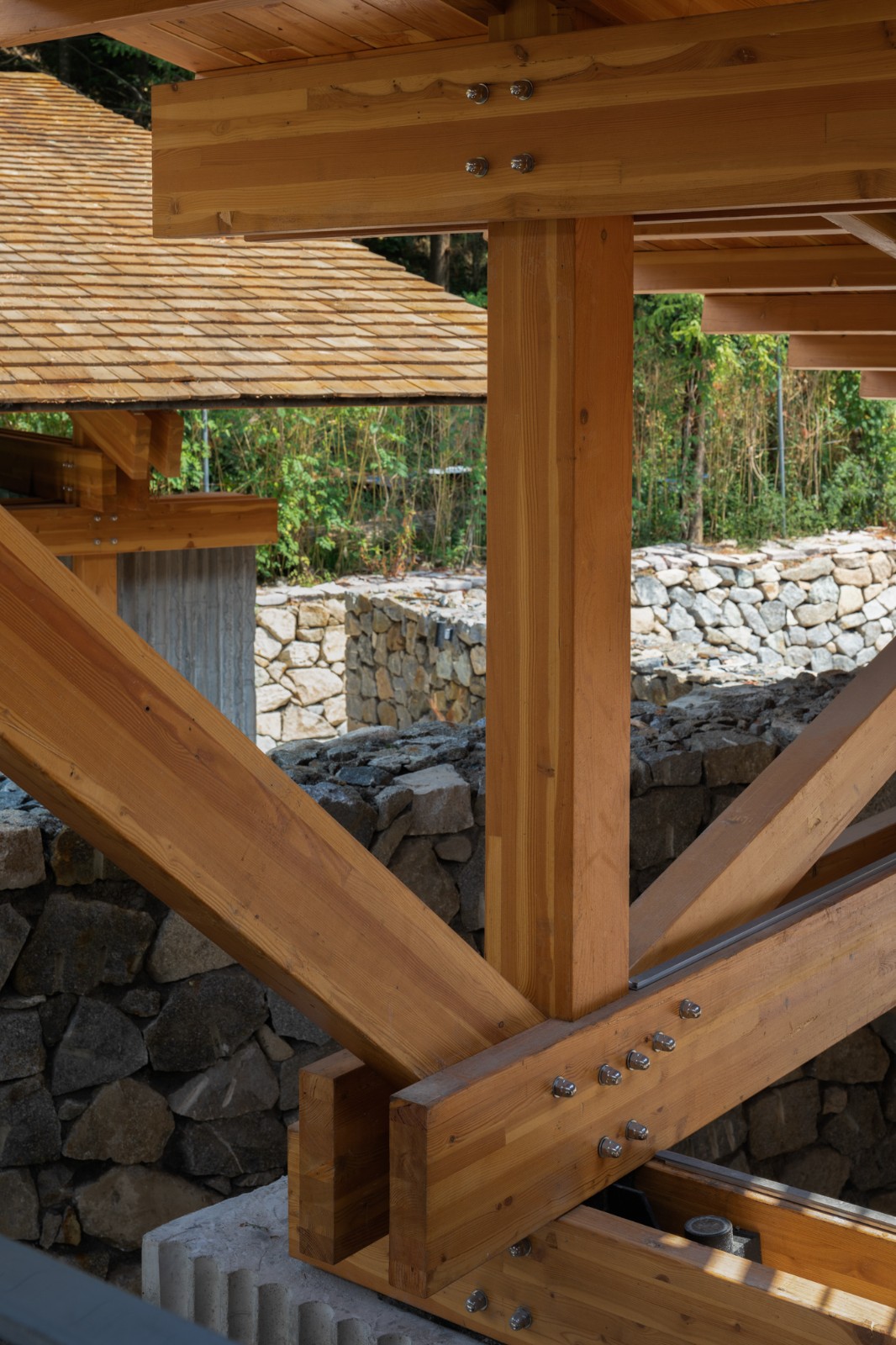 BIM建筑|留坝瓦窑沟多功能服务中心 / 尌林建筑设计事务所